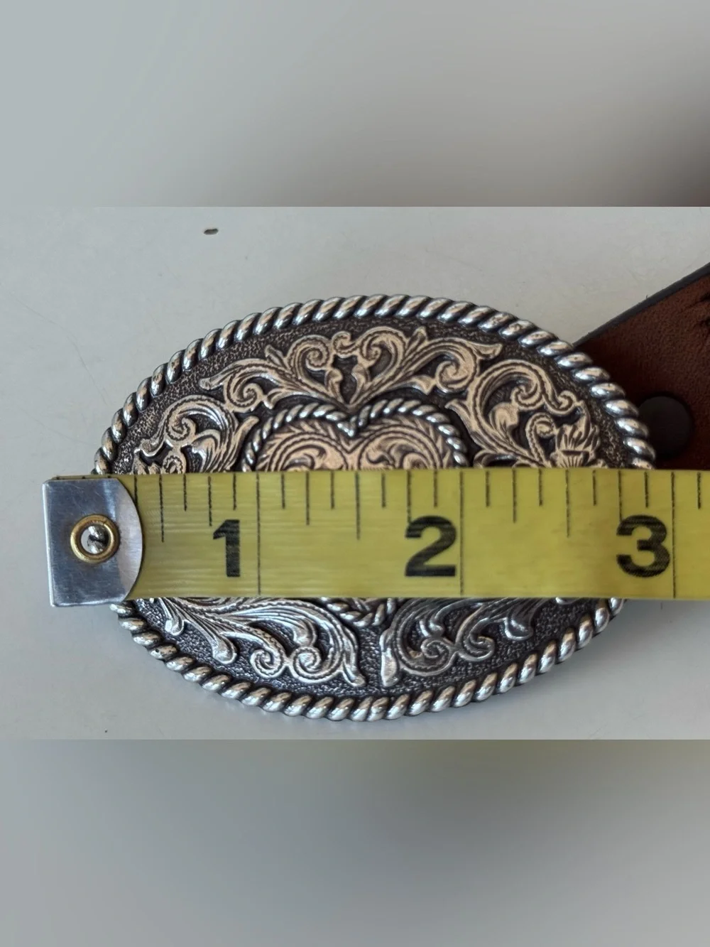 JUSTIN’S TROPHY HEART BROWN LEATHER BELT SIZE 28
